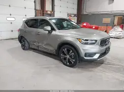 YV4162UL9M2460073 2021 VOLVO XC40