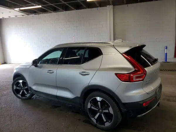 YV4162ULXK2101182 2019 VOLVO XC40 - Image 2