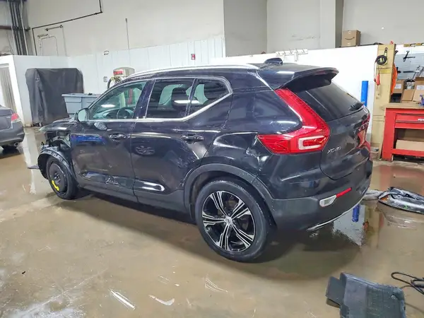YV4162ULXL2264965 2020 VOLVO XC40 - Image 2