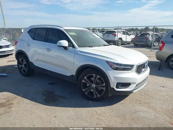 YV4162ULXM2586944 2021 VOLVO XC40 - Image 1