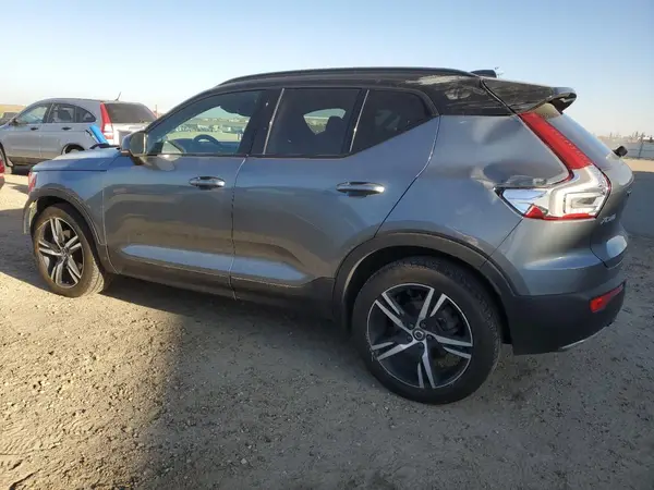 YV4162UM0K2075264 2019 VOLVO XC40 - Image 2