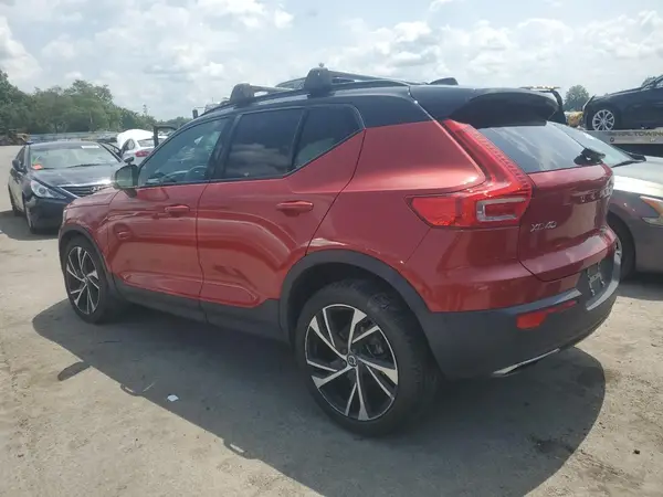 YV4162UM0K2104942 2019 VOLVO XC40 - Image 2
