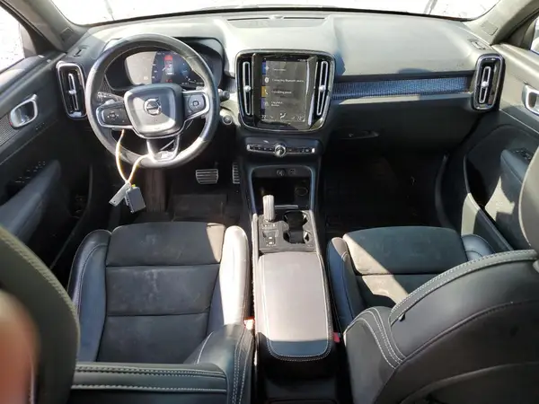 YV4162UM0K2117321 2019 VOLVO XC40 - Image 8