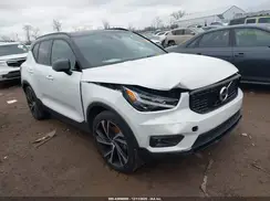 YV4162UM0L2348110 2020 VOLVO XC40