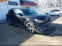 YV4162UM1K2106120 2019 VOLVO XC40