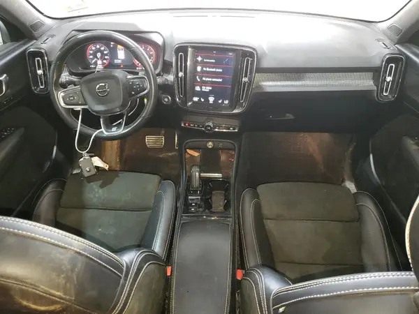 YV4162UM1L2243916 2020 VOLVO XC40 - Image 8