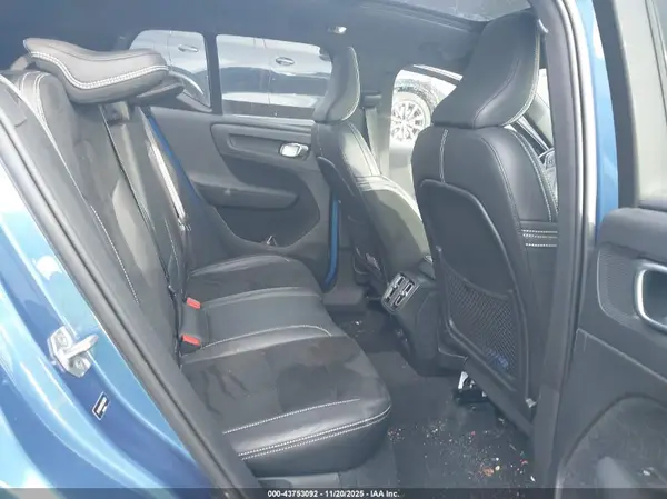 YV4162UM1M2403679 2021 VOLVO XC40 - Image 8