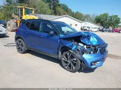 YV4162UM1M2436861 2021 VOLVO XC40
