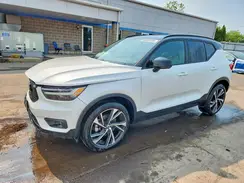 YV4162UM1N2789005 2022 VOLVO XC40