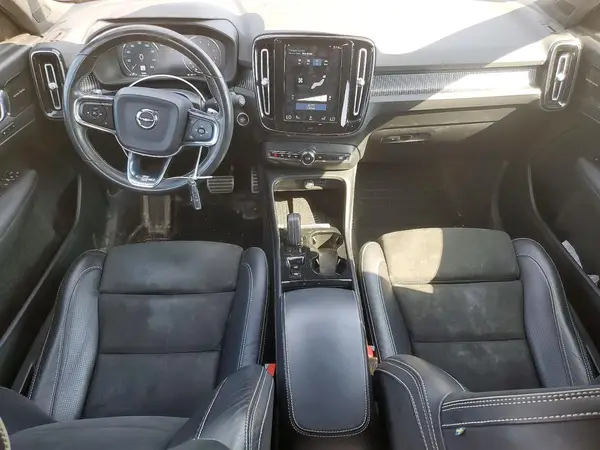 YV4162UM2K2085570 2019 VOLVO XC40 - Image 8