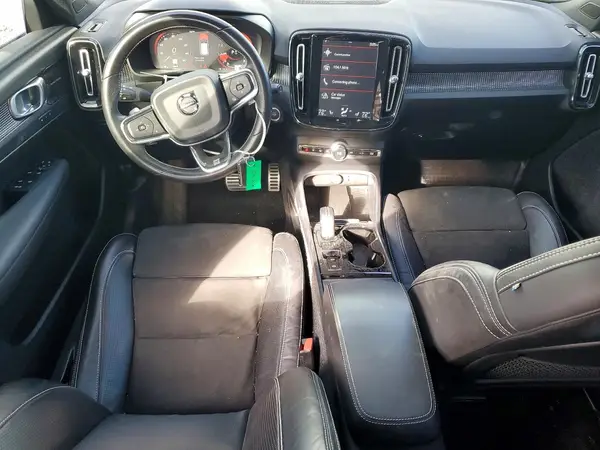 YV4162UM2L2172855 2020 VOLVO XC40 - Image 8