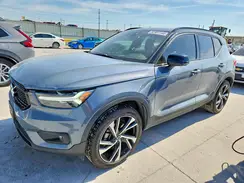 YV4162UM2M2560055 2021 VOLVO XC40