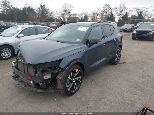 YV4162UM2N2661341 2022 VOLVO XC40 - Image 2