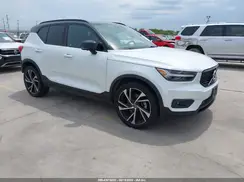 YV4162UM3K2045725 2019 VOLVO XC40