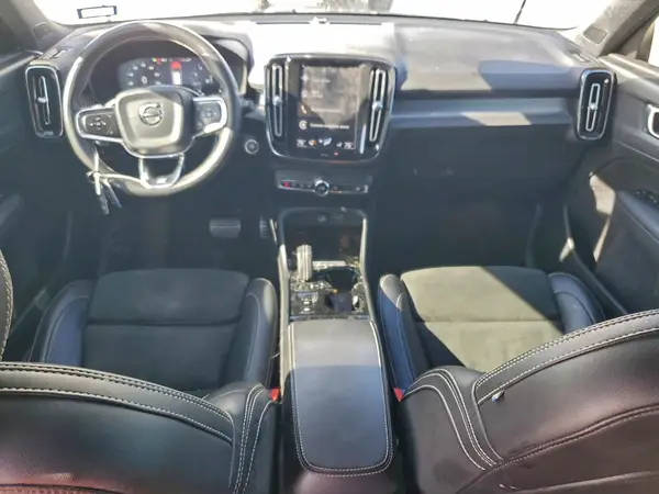 YV4162UM3L2197344 2020 VOLVO XC40 - Image 8