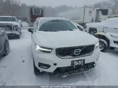 YV4162UM3L2242895 2020 VOLVO XC40