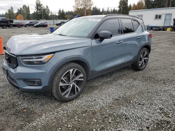 YV4162UM3L2325100 2020 VOLVO XC40 - Image 1