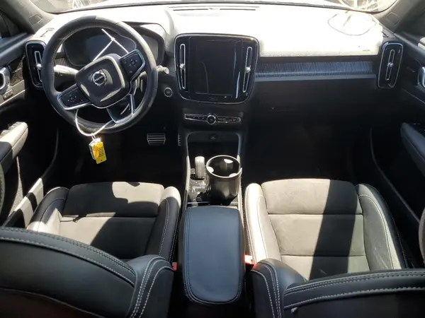 YV4162UM3M2466671 2021 VOLVO XC40 - Image 8