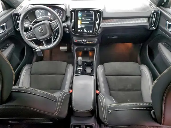 YV4162UM3M2467416 2021 VOLVO XC40 - Image 8