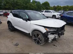 YV4162UM3M2467447 2021 VOLVO XC40