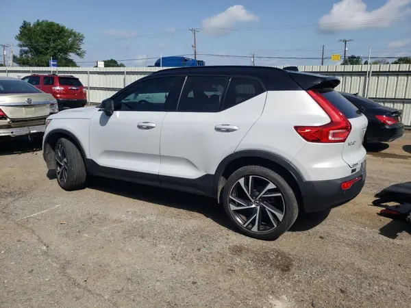 YV4162UM3M2502391 2021 VOLVO XC40 - Image 2