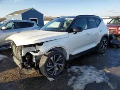 YV4162UM3N2788776 2022 VOLVO XC40