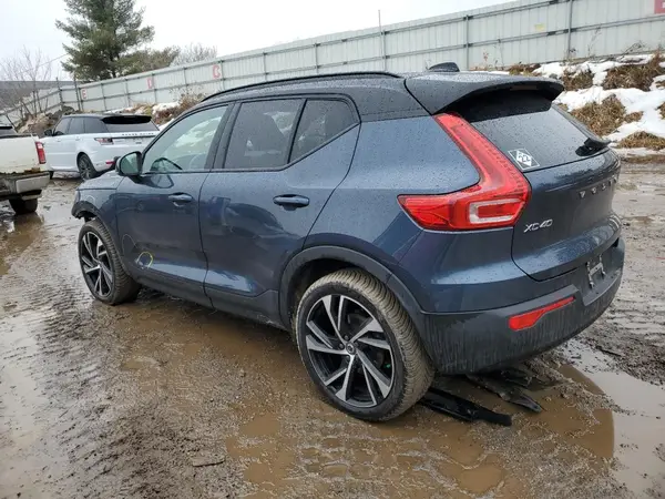 YV4162UM3N2789930 2022 VOLVO XC40 - Image 2