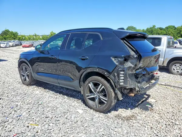 YV4162UM4K2124966 2019 VOLVO XC40 - Image 2