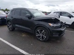 YV4162UM4L2327888 2020 VOLVO XC40