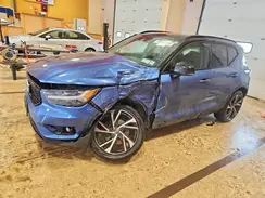 YV4162UM4M2409704 2021 VOLVO XC40