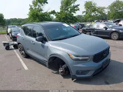 YV4162UM4M2426129 2021 VOLVO XC40