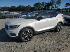YV4162UM4M2438054 2021 VOLVO XC40