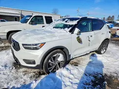 YV4162UM4N2779567 2022 VOLVO XC40