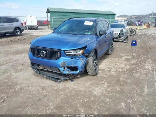 YV4162UM5L2321260 2020 VOLVO XC40 - Image 2
