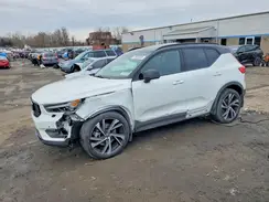 YV4162UM5M2403832 2021 VOLVO XC40