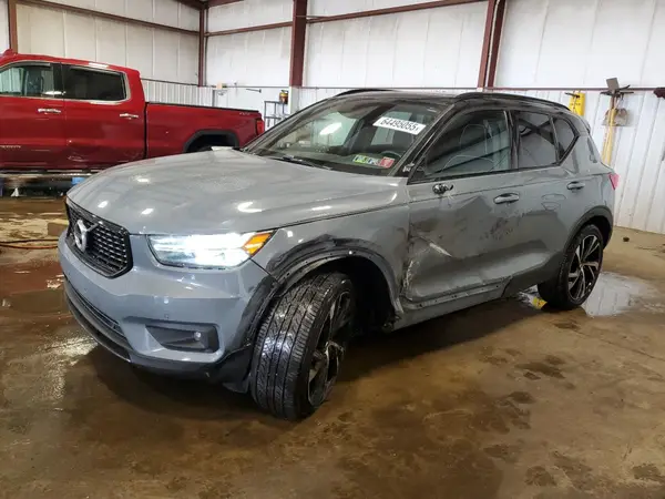 YV4162UM5M2579019 2021 VOLVO XC40 - Image 1