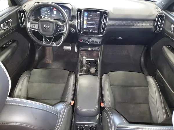 YV4162UM5M2579019 2021 VOLVO XC40 - Image 8