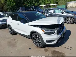 YV4162UM5N2648695 2022 VOLVO XC40