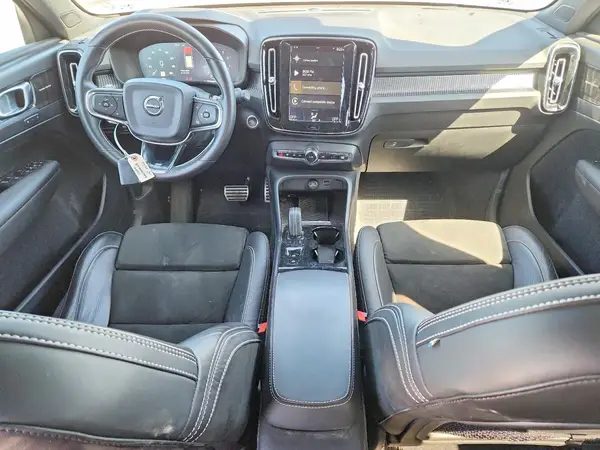 YV4162UM6K2070649 2019 VOLVO XC40 - Image 8