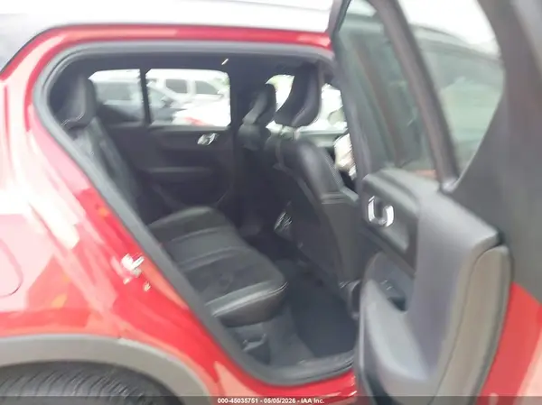 YV4162UM6K2112320 2019 VOLVO XC40 - Image 8
