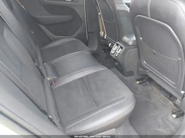 YV4162UM6K2119283 2019 VOLVO XC40 - Image 8