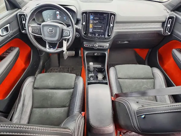 YV4162UM6K2129392 2019 VOLVO XC40 - Image 8