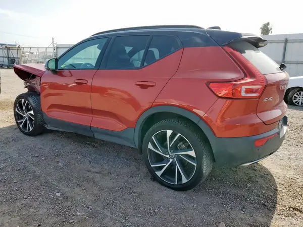 YV4162UM6L2177797 2020 VOLVO XC40 - Image 2