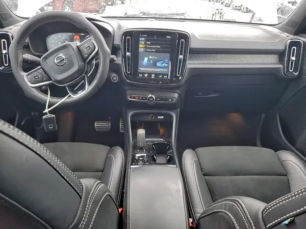 YV4162UM6L2204223 2020 VOLVO XC40 - Image 8