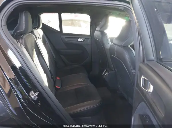 YV4162UM6L2224973 2020 VOLVO XC40 - Image 8