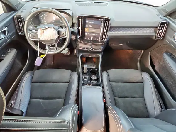 YV4162UM6L2347835 2020 VOLVO XC40 - Image 8