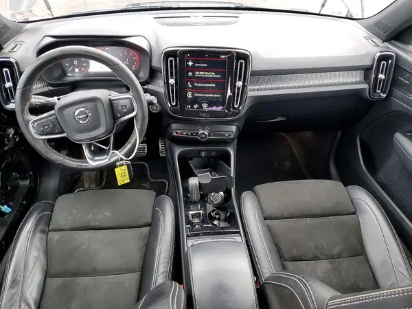 YV4162UM6M2499017 2021 VOLVO XC40 - Image 8