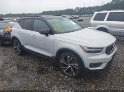 YV4162UM6N2719693 2022 VOLVO XC40