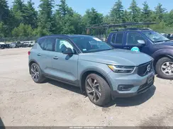 YV4162UM6N2723792 2022 VOLVO XC40