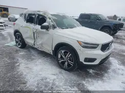 YV4162UM7L2294661 2020 VOLVO XC40